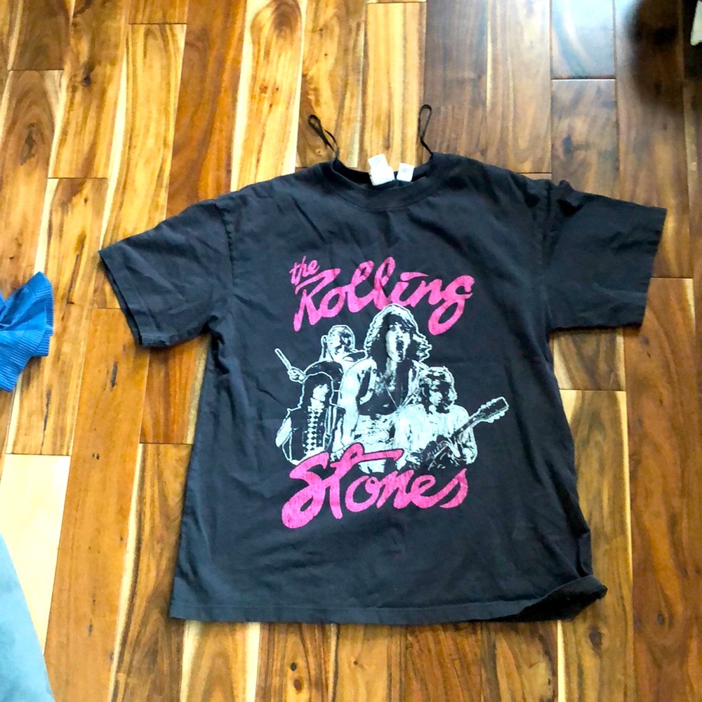 Cute rolling stone sweatshirt!